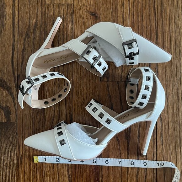 Chase and Chloe Women's Grommet Buckle Stiletto Pump White Size 8 - Picture 5 of 10